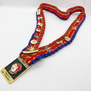 94 Québec Carnaval president medal on sash lanyard with collectible Québec pins
